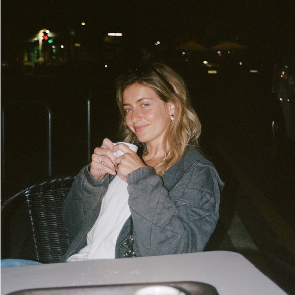 Meet your Posher, Sierrah - Picture 1 of 1